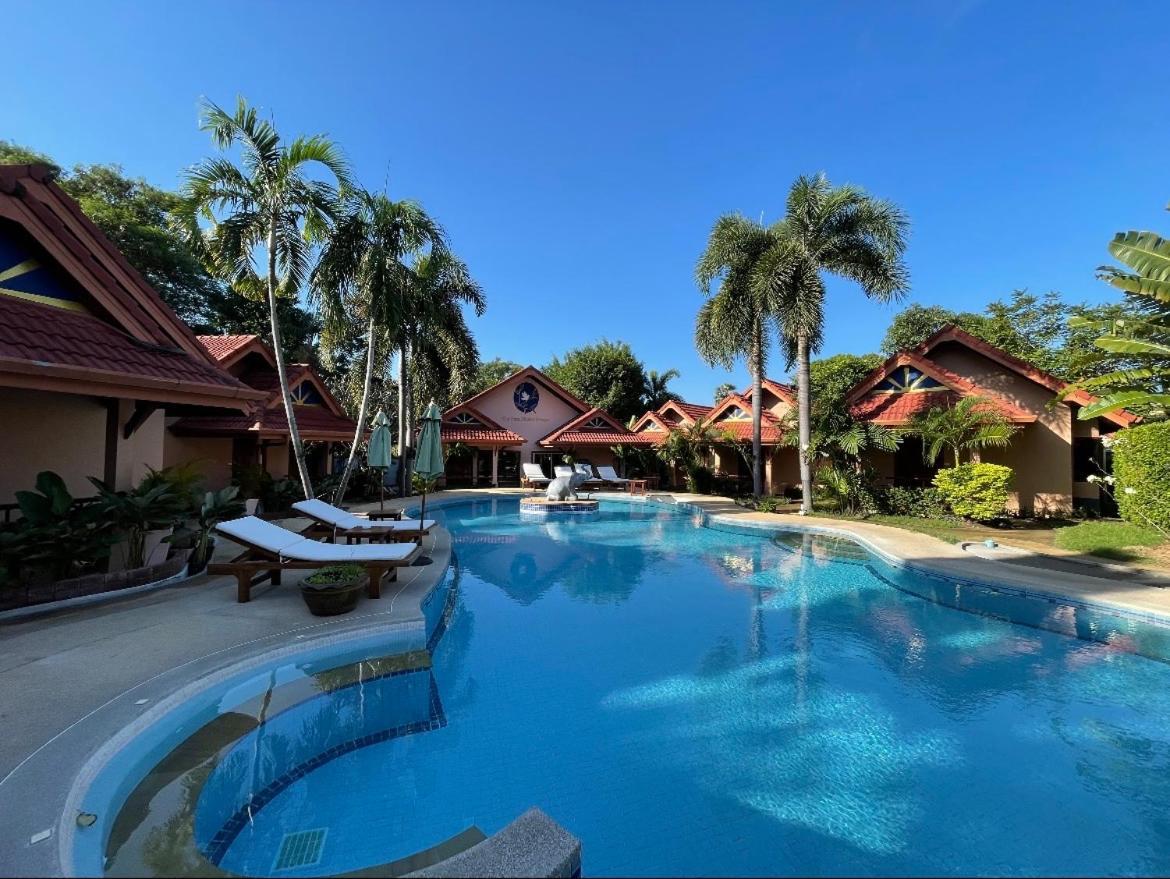 The Pavillon By The Pace Phuket Boutique Resort Rawai Buitenkant foto
